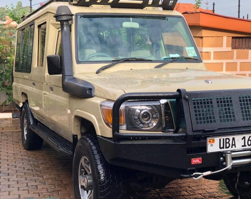 Land Cruiser Extended 7 Seater